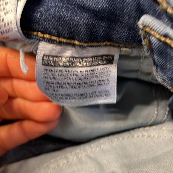 LEVI’S 314 shaping straight woman’s jeans. They are a size 28 - Picture 16 of 16